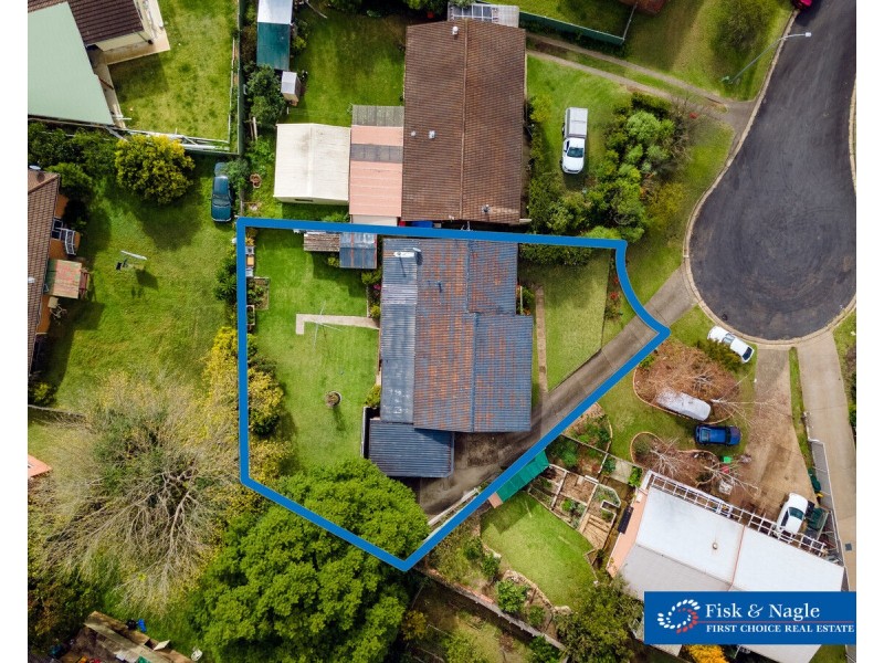 13 Hart Crescent, Bega NSW 2550