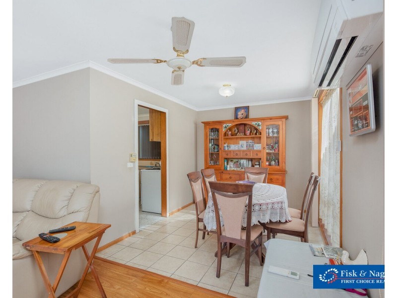 13 Hart Crescent, Bega NSW 2550