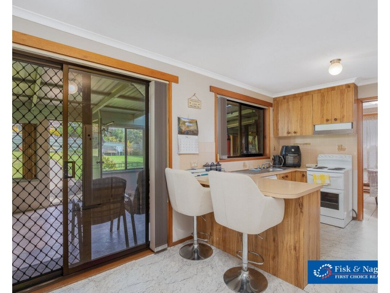 13 Hart Crescent, Bega NSW 2550