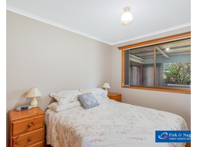 13 Hart Crescent, Bega NSW 2550