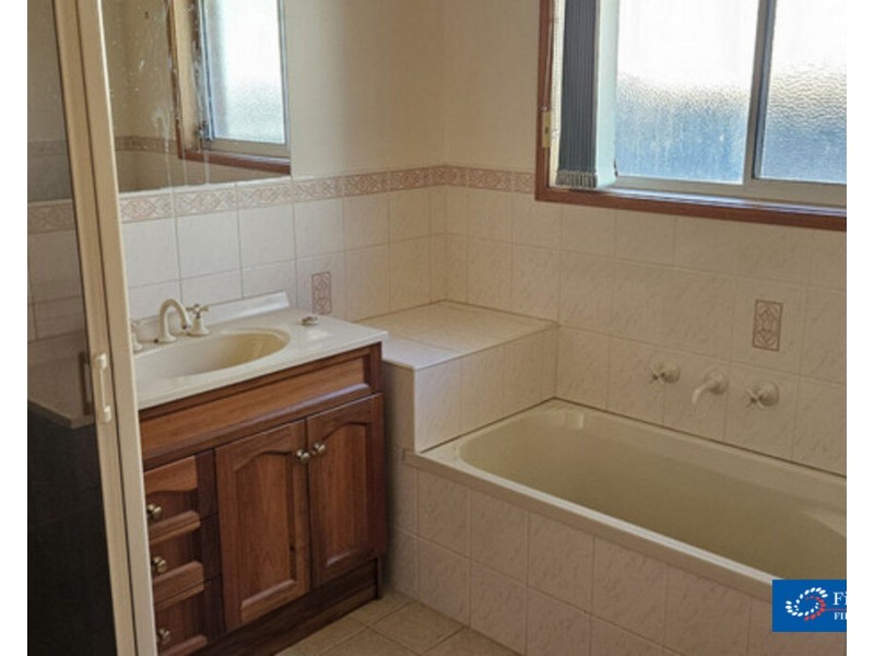 3 Stevenson Street, Bega NSW 2550