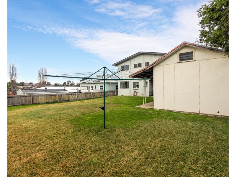 27 Kirkland Crescent, Bega NSW 2550
