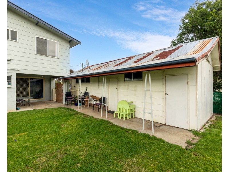 27 Kirkland Crescent, Bega NSW 2550