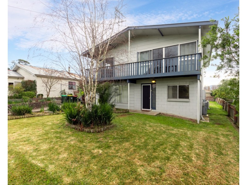 27 Kirkland Crescent, Bega NSW 2550