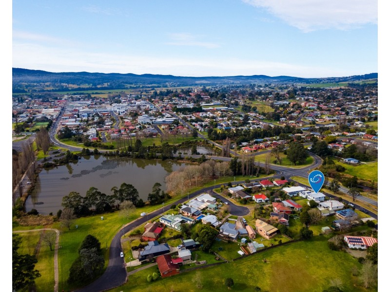 27 Kirkland Crescent, Bega NSW 2550