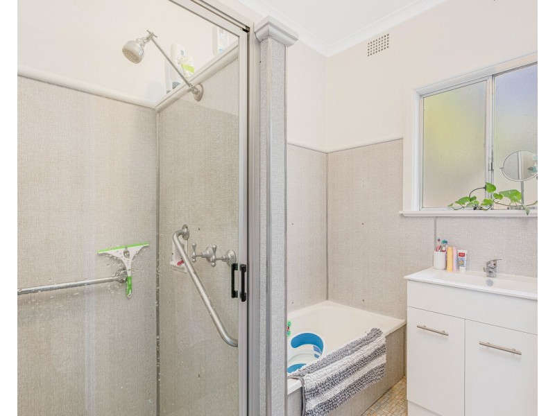14 Park Lane, Bega NSW 2550