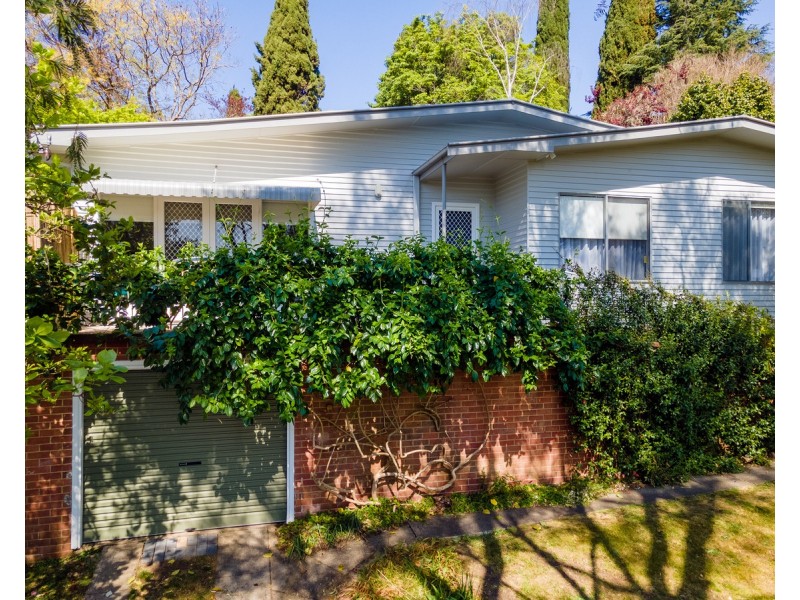 14 Park Lane, Bega NSW 2550