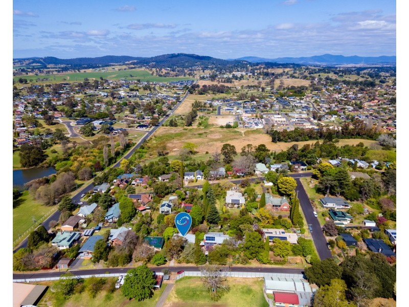 14 Park Lane, Bega NSW 2550