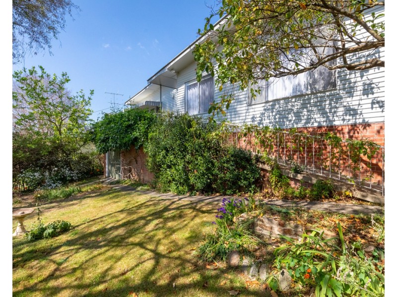 14 Park Lane, Bega NSW 2550