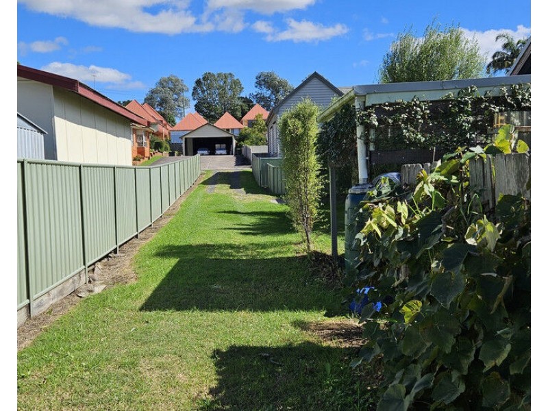 50 Upper Street, Bega NSW 2550