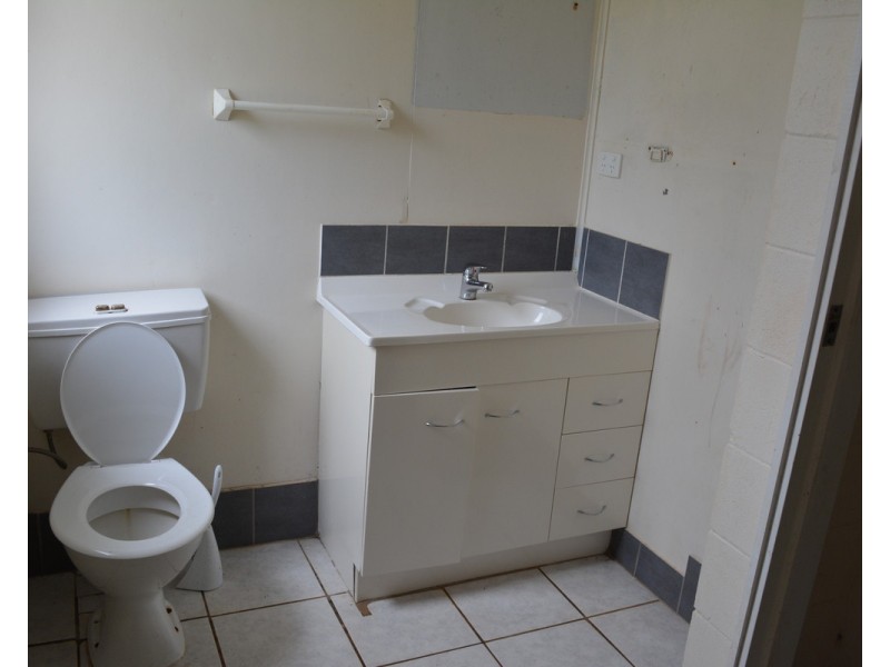 R304 10 OAK Street, Millaa Millaa QLD 4886