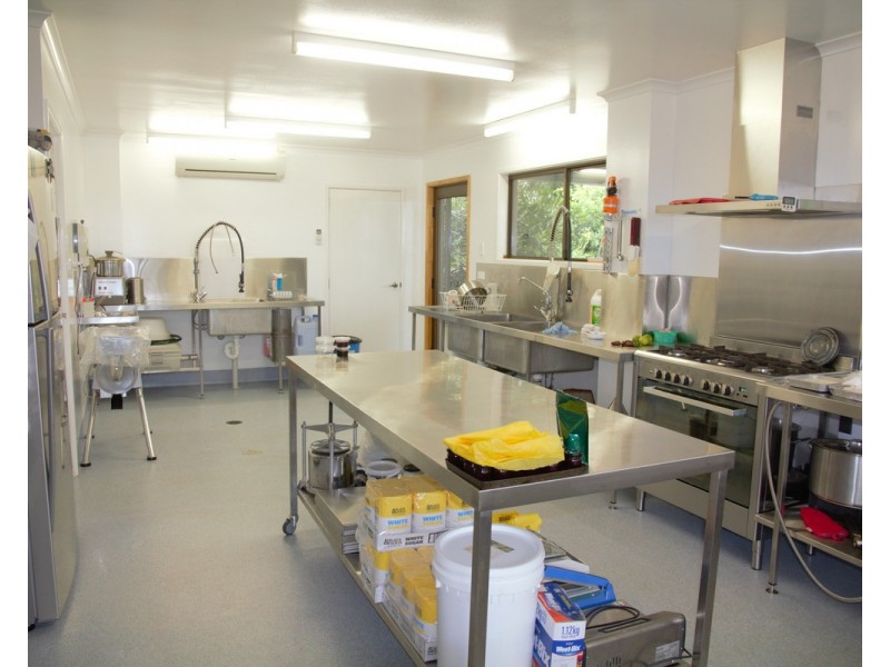 Barrine QLD 4872