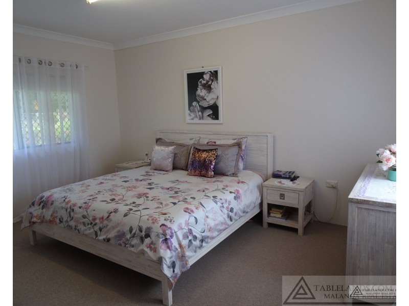 Lake Barrine QLD 4884