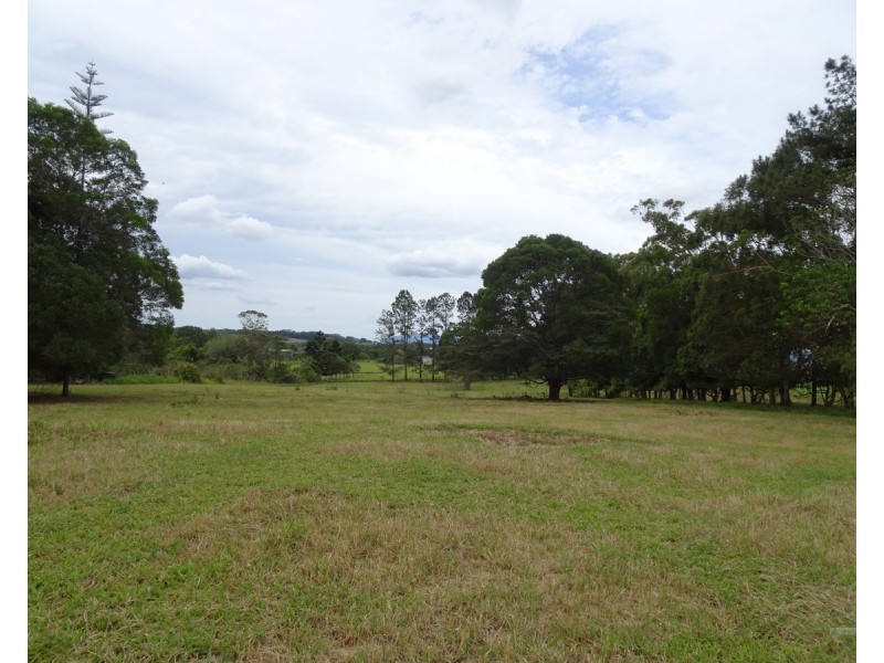 Lake Eacham QLD 4884