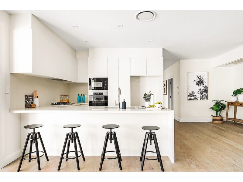 2/6 Foamcrest Avenue, Newport NSW 2106