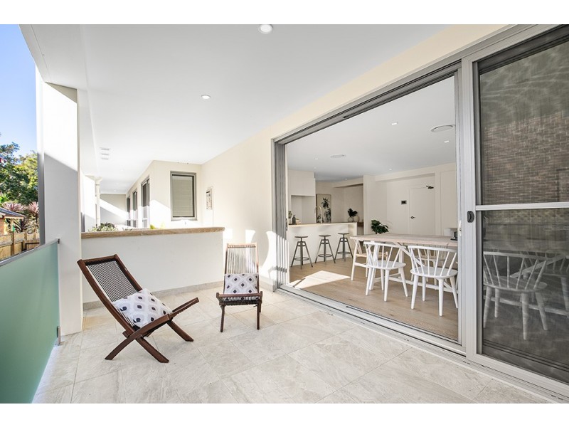 2/6 Foamcrest Avenue, Newport NSW 2106