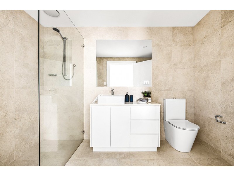 2/6 Foamcrest Avenue, Newport NSW 2106