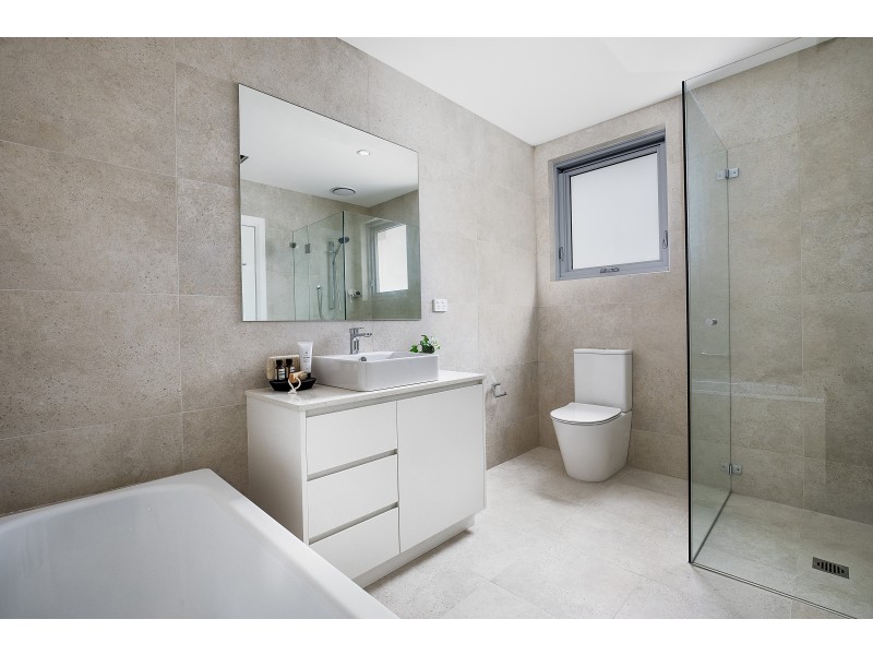 3/6 Foamcrest Avenue, Newport NSW 2106