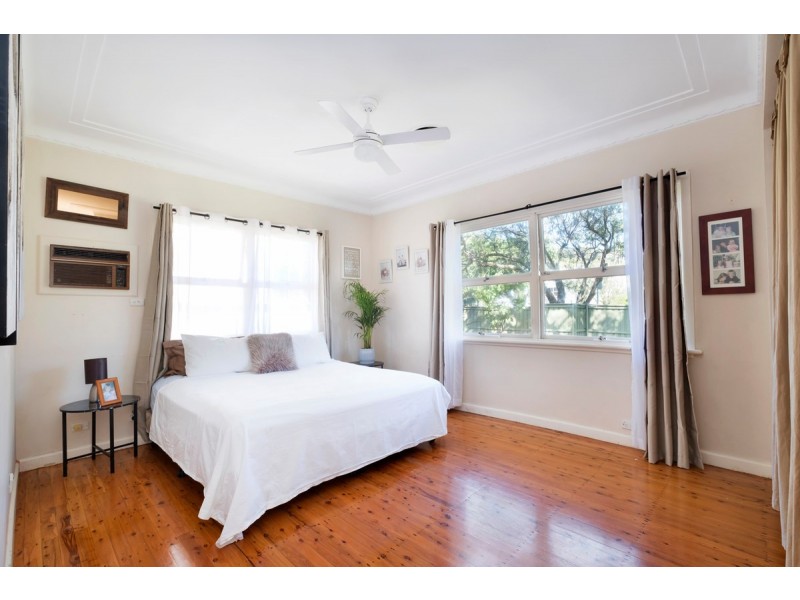 14 Gladstone Street, Newport NSW 2106