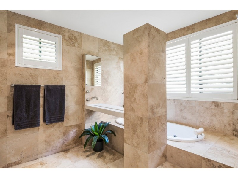 82d Cabbage Tree Road, Bayview NSW 2104