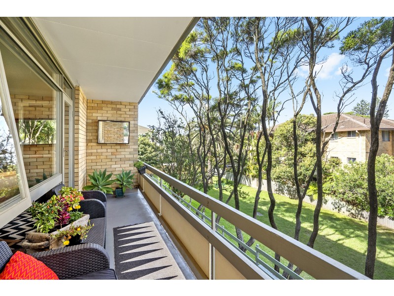 2/15 Stuart Street, Collaroy NSW 2097