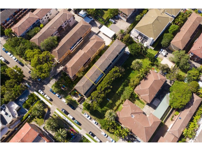 2/15 Stuart Street, Collaroy NSW 2097