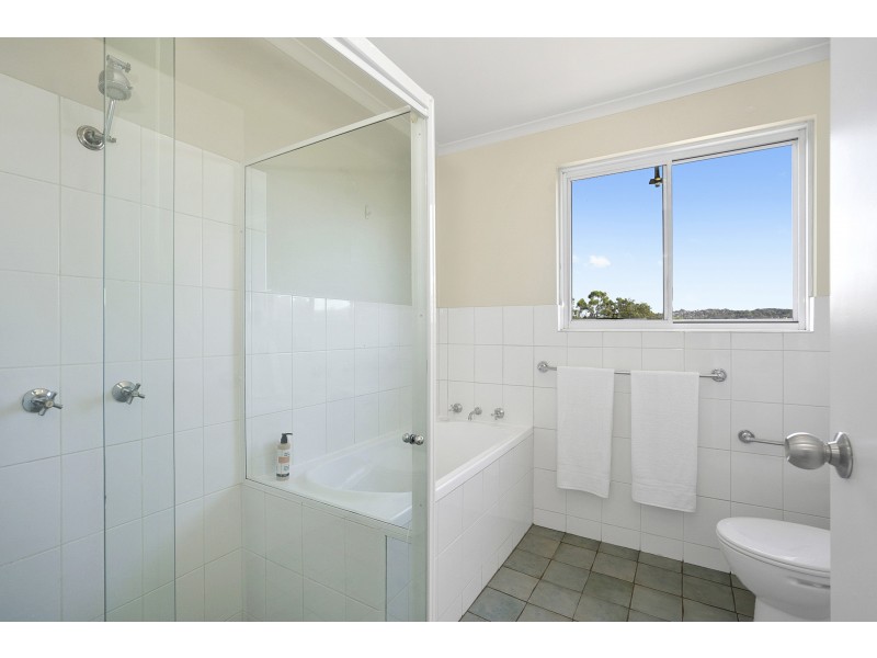 4/2 Hunter Street, Warriewood NSW 2102