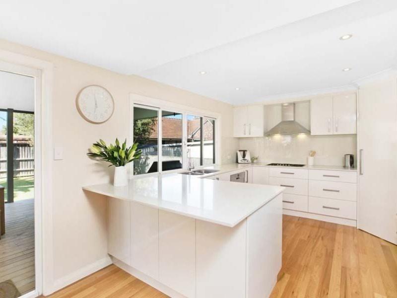 48 Barrenjoey Road, Mona Vale NSW 2103