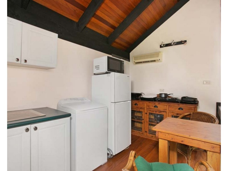 Herbert Avenue, Newport NSW 2106