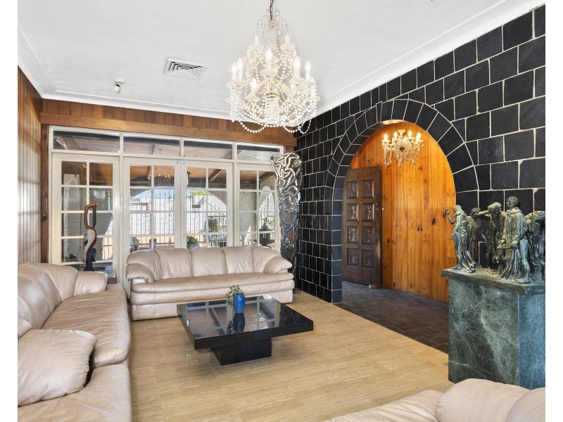 168 Barrenjoey Road, Newport NSW 2106