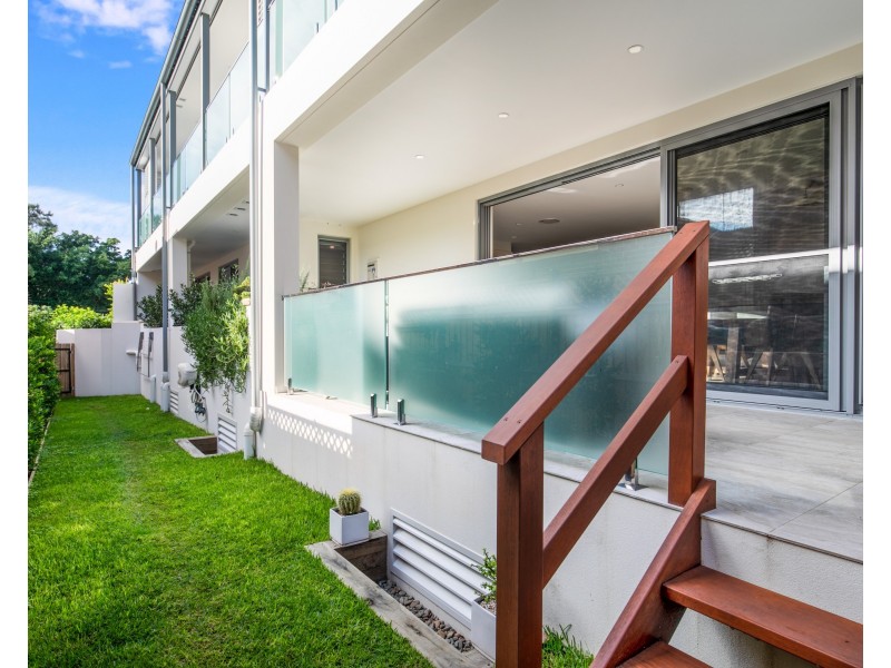 2/6 Foamcrest Avenue, Newport NSW 2106