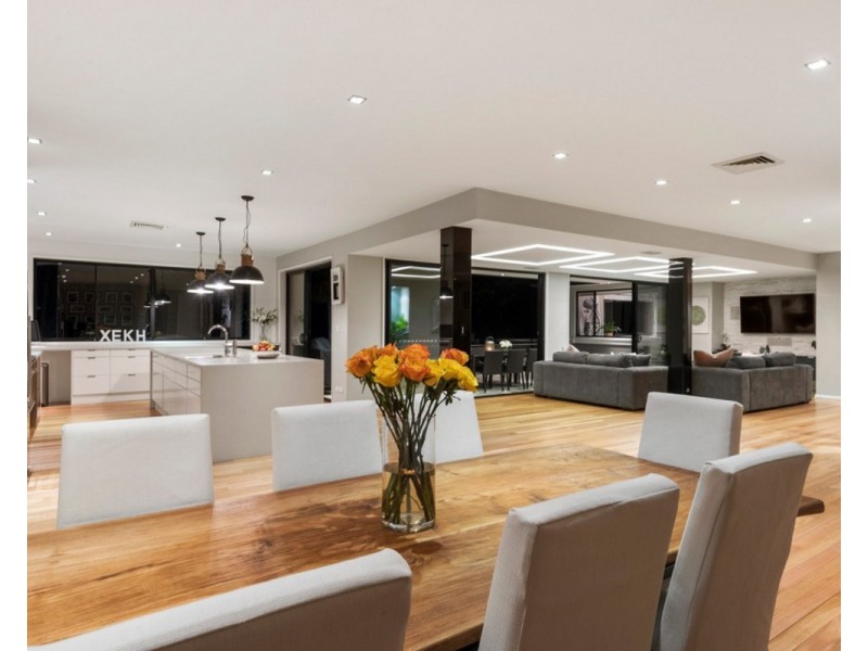 82d Cabbage Tree Road, Bayview NSW 2104