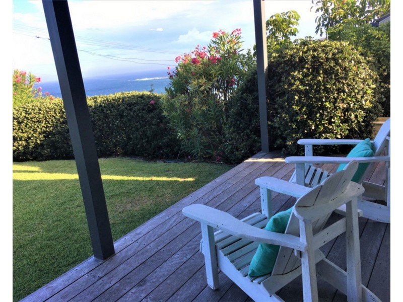 Lower 15 Attunga Road, Newport NSW 2106