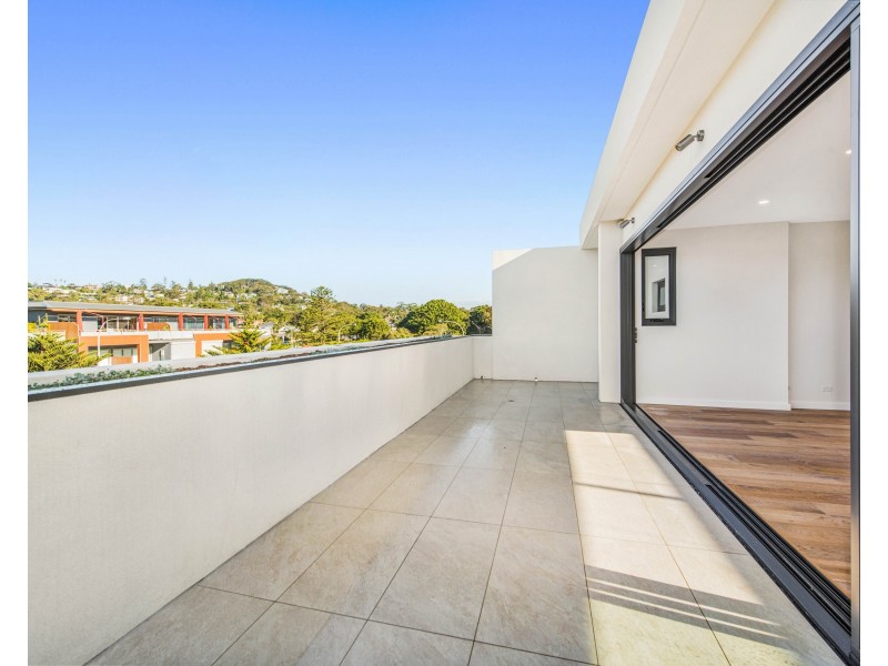 201/327 Barrenjoey Road, Newport NSW 2106