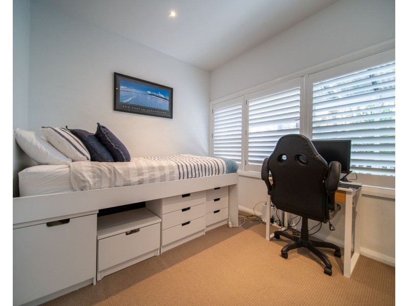 11 Wallumatta Road, Newport NSW 2106