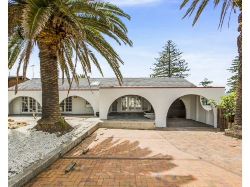 168 Barrenjoey Road, Newport NSW 2106