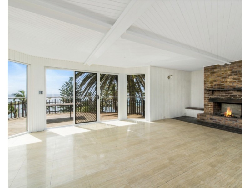 168 Barrenjoey Road, Newport NSW 2106