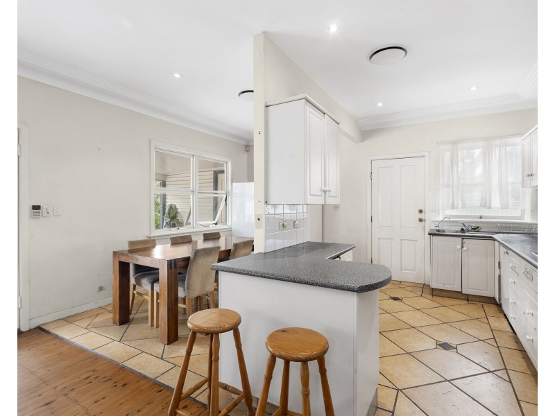 14 Gladstone Street, Newport NSW 2106