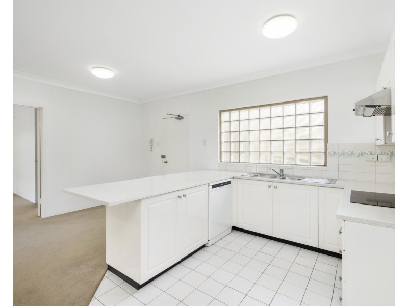 8/41 Foamcrest Avenue, Newport NSW 2106