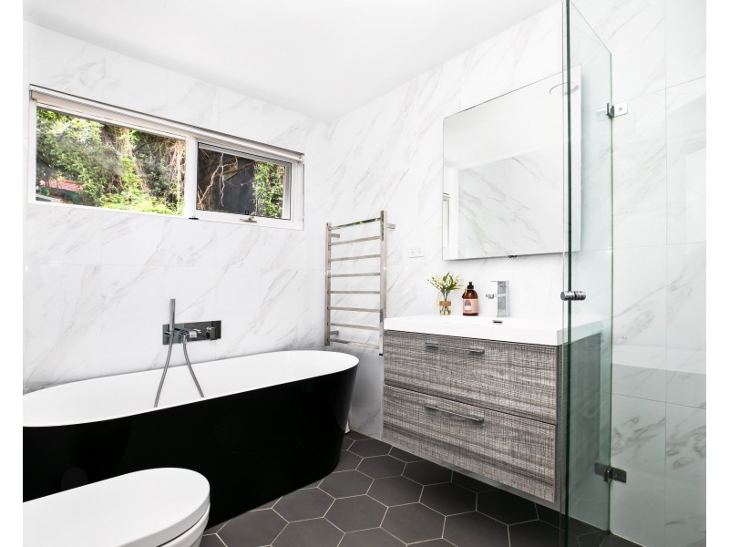 10 Kuttabul Place, Elanora Heights NSW 2101