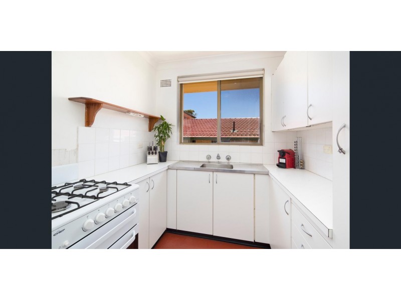 9/18 Wheeler Parade, Dee Why NSW 2099