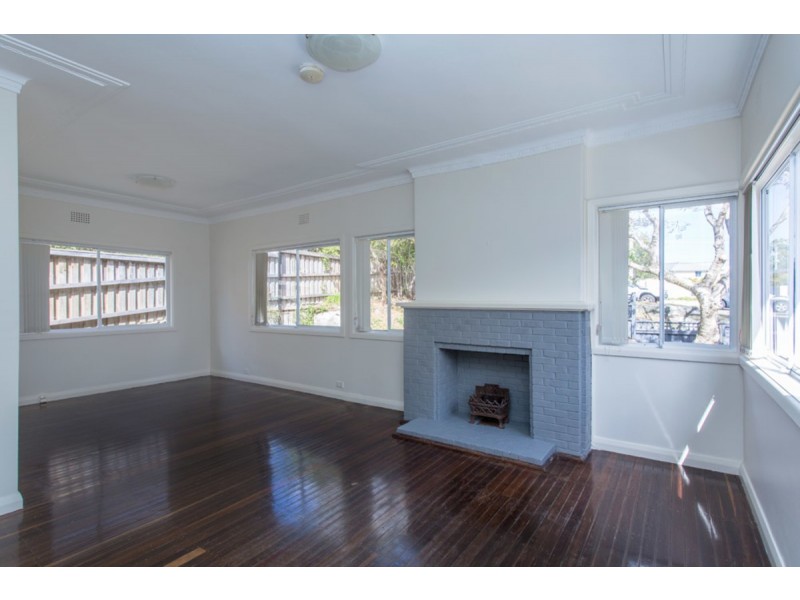 42 Clontarf Street, Seaforth NSW 2092