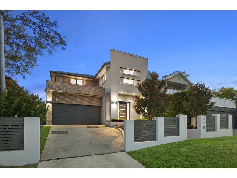 25 Montauban Avenue, Seaforth NSW 2092