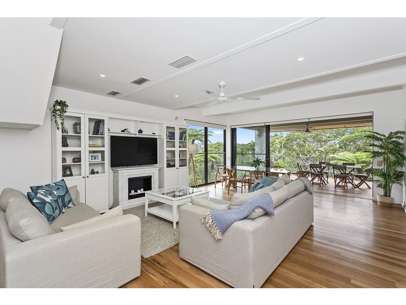 1 Barrabooka Street, Clontarf NSW 2093