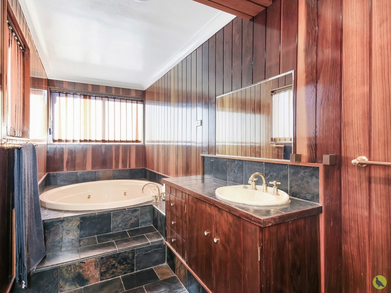 4 Lodore Place, Northmead NSW 2152