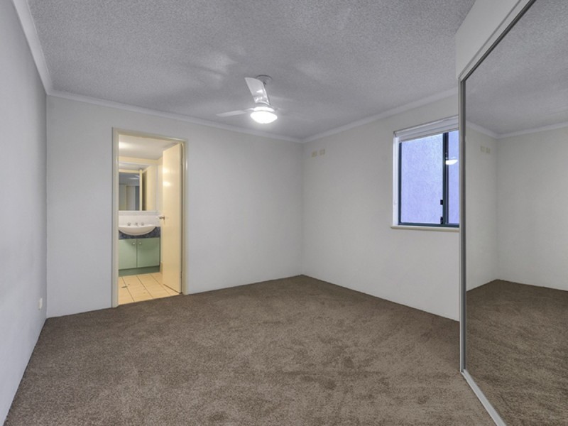 12/219 Wellington Road, Kangaroo Point QLD 4169