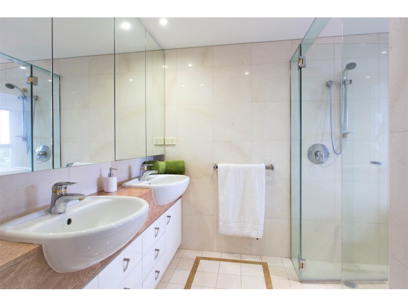 21/76 Thorn Street, Kangaroo Point QLD 4169