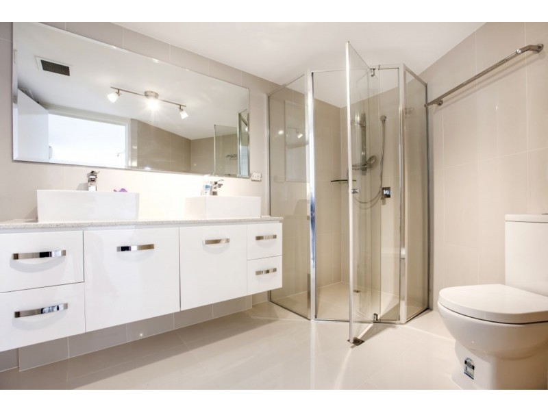 123 Main Street, Kangaroo Point QLD 4169