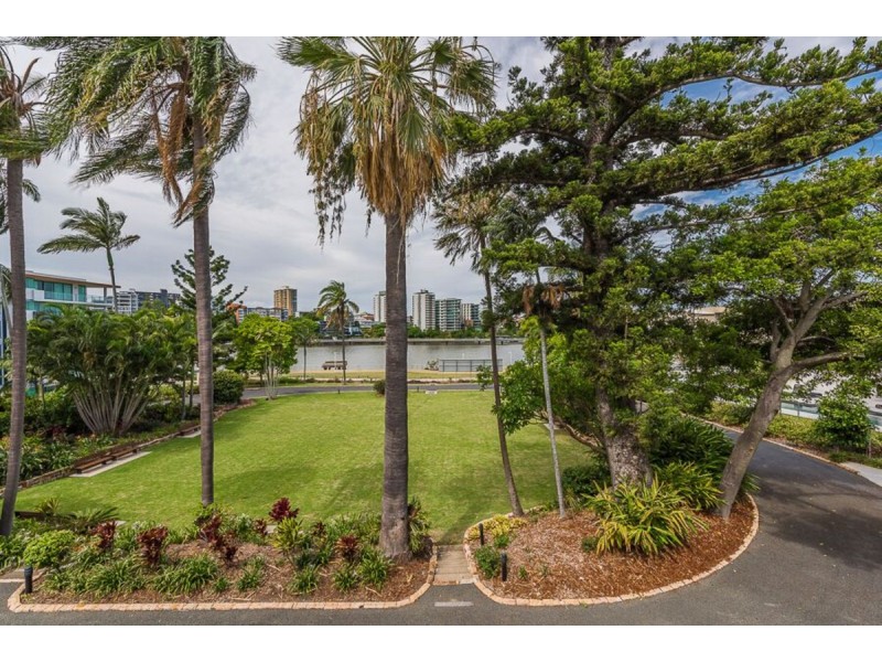 19 Anderson Street, Kangaroo Point QLD 4169