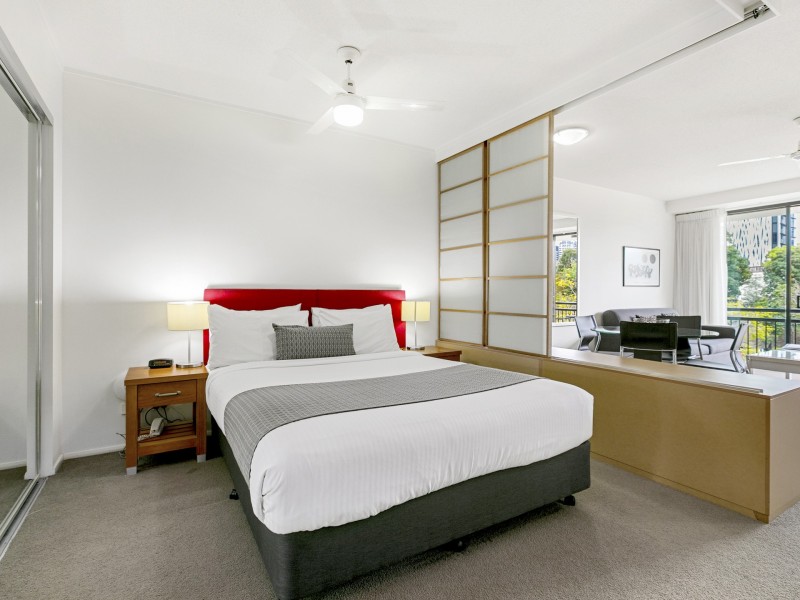 37/15 Goodwin Street, Kangaroo Point QLD 4169